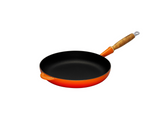 Le Creuset Bratpfanne mit Holzgriff